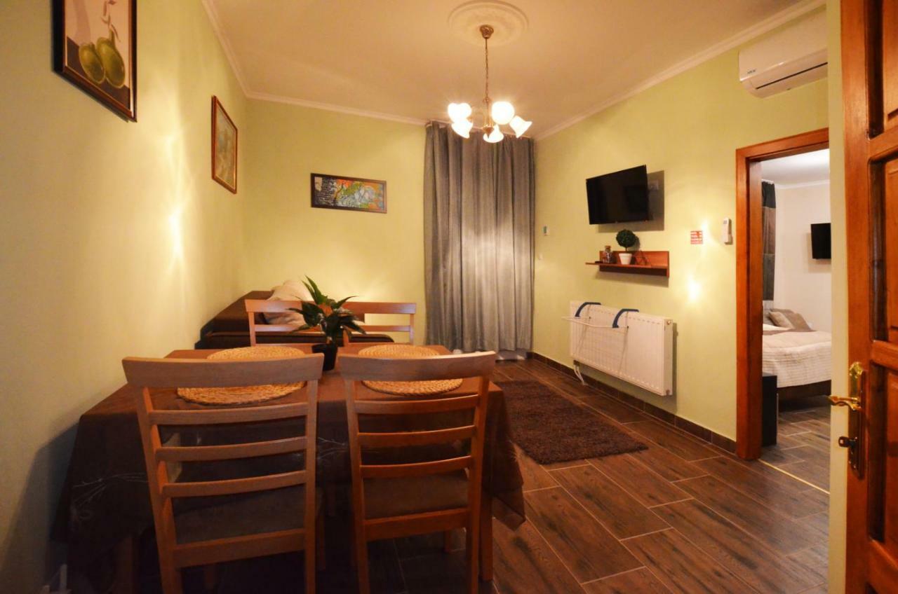 Ferienwohnung Bathory Apartman Erlau Exterior foto
