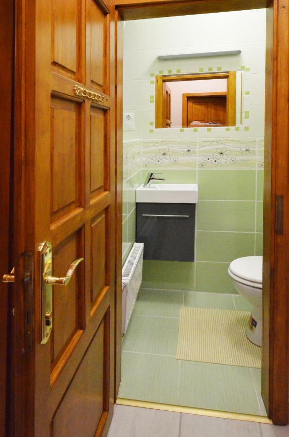 Ferienwohnung Bathory Apartman Erlau Exterior foto